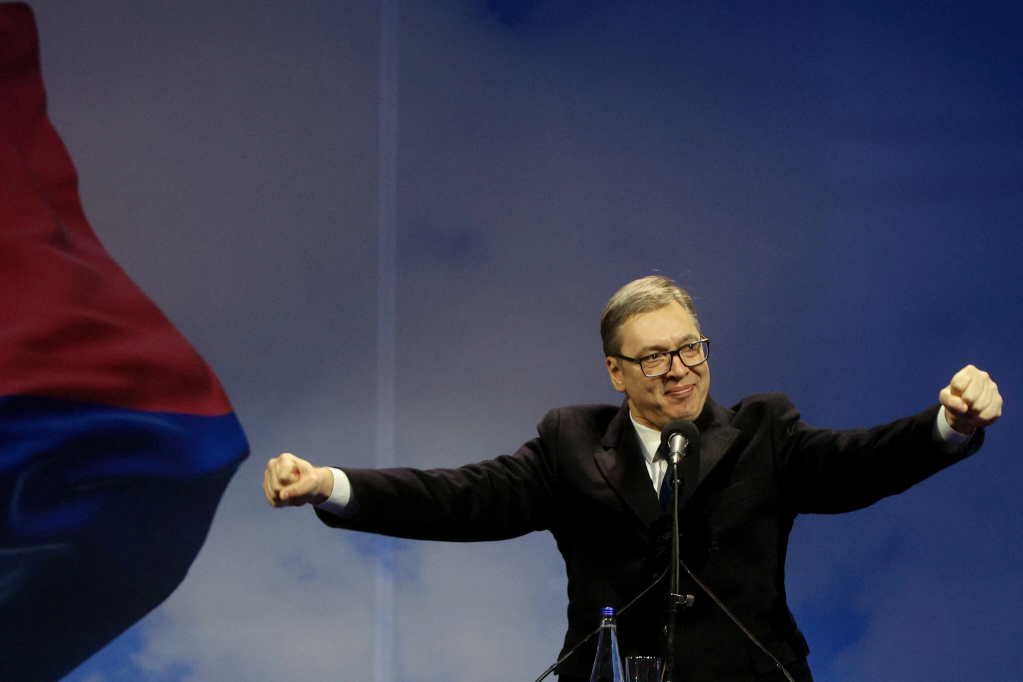 Vučić u panici, prijeti oružjem vlastitom narodu: ‘Ne mogu me srušiti, znaju da bi tad ušli u sukob sa vojskom’